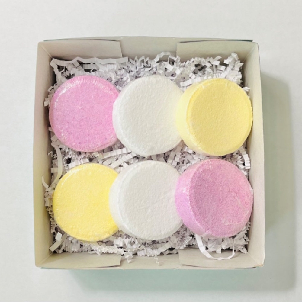 Bath Fizzies Christmas Gift Set – 6 Bath Fizzies – Net WT. 7.8 oz (225g) Total.
